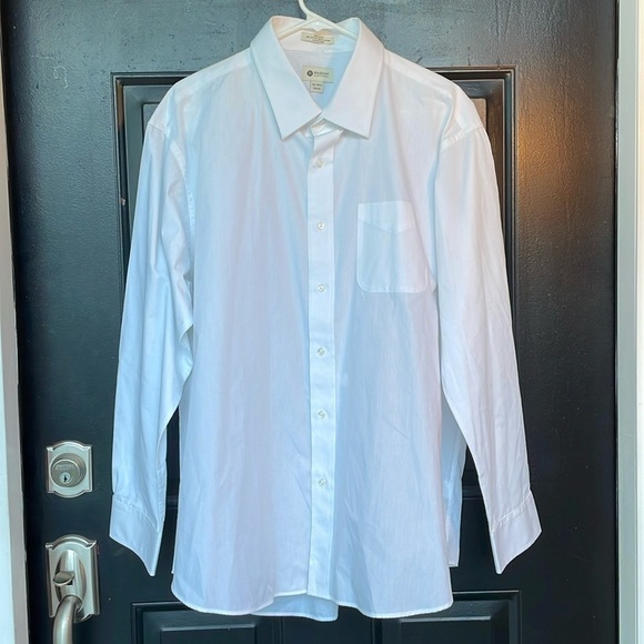 Haggar Regular Fit Dress‎ Shirt - Picture 1 of 6